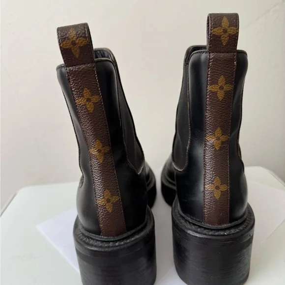 Louis Vuitton black Ankle Boots - Picture 2 of 5